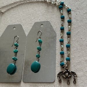 Turquoise stone necklace with bumblebee pendant and earrings set